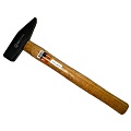 Молоток Вихрь деревянная ручка